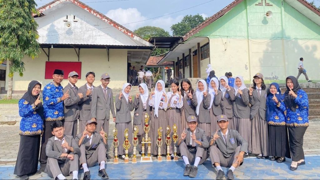 Menempati posisi dua lomba PMR propinsi